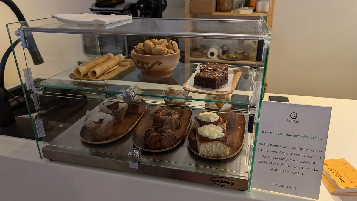 Lotties – bakery & café in Bury St Edmunds town centre